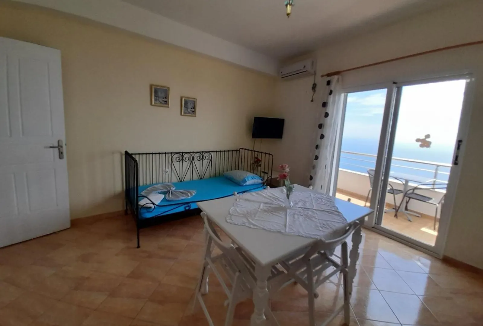 Sea View Luxury Apartments Palase Dhërmi 0*,